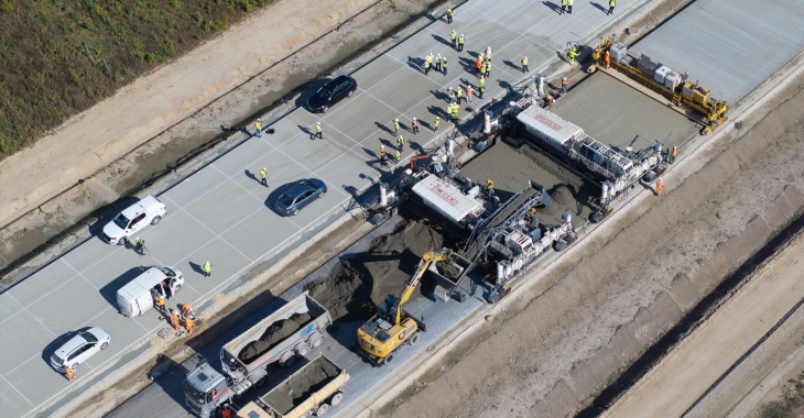 Pionierski krok w dekarbonizacji budownictwa - autostrada z betonu niskoemisyjnego