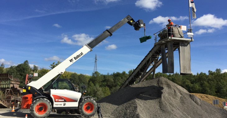 Uniwersalność ładowarek teleskopowych Bobcat przynosi korzyści firmie CEMEX